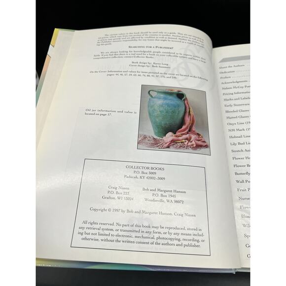 McCoy Pottery Collectors Reference and Value Guide by Hanson, Bob; Nissen, Graig - Picture 7 of 8